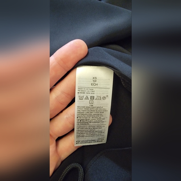 Banana Republic Bliss Silk Dolman Top - Picture 6 of 7